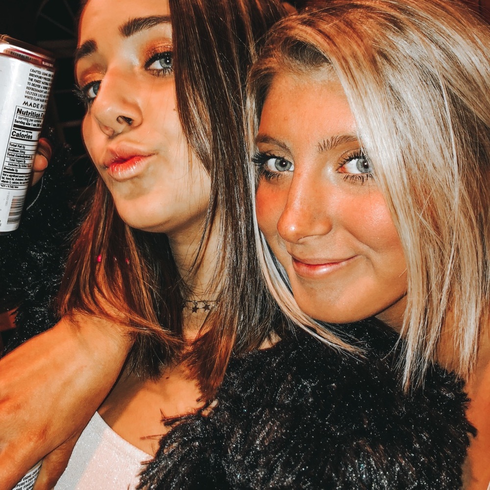 Meet your Posher, Liv